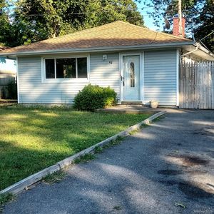 40 Pinewood Drive, Shirley, NY, 11967