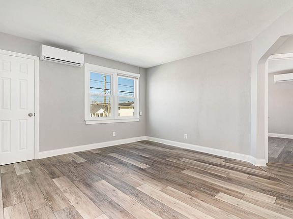2nd image of 1293 W Ocean View Ave APT 4