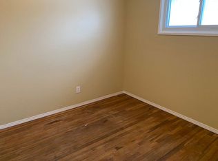 4617 Elmwood Ave, Kansas City, MO 64130