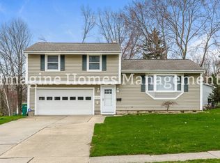 9389 Gettysburg Dr, Twinsburg, OH 44087