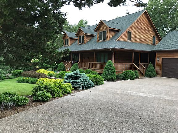 house front a 3 stall garage