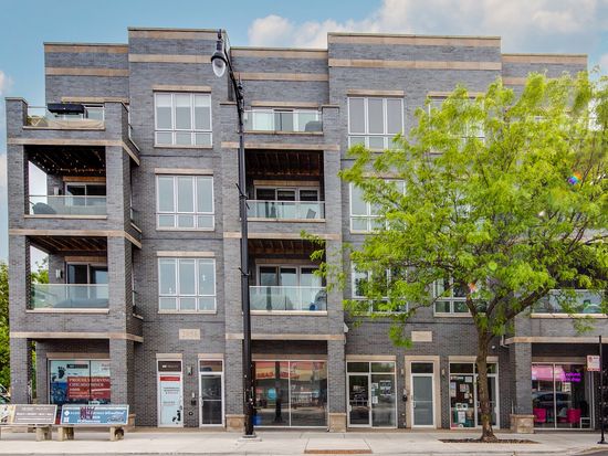 2860 N Milwaukee Ave APT 2S, Chicago, IL 60618