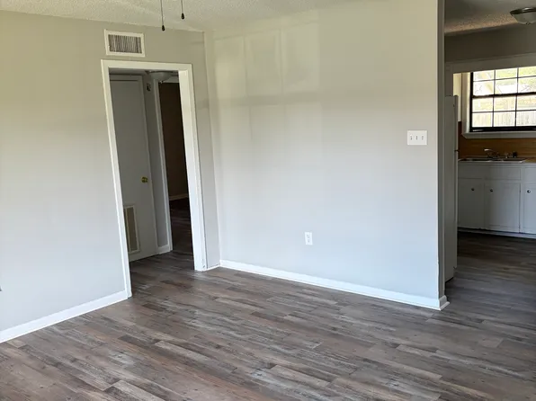 10 Patton Cir Unit B, Conway, AR 72032