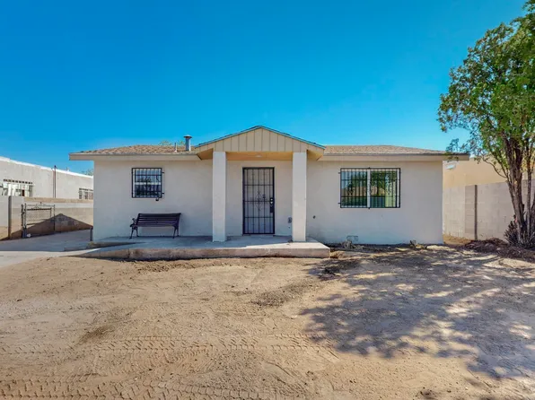 318 Grove St SE, Albuquerque, NM 87108