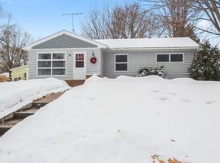 616 Commercial St, Hudson, WI 54016