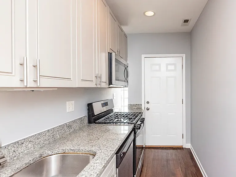 1012 S 1st Ave #1 — Photo 7
