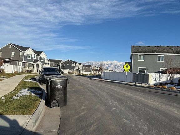 5th image of 2316 W Lydia Ln