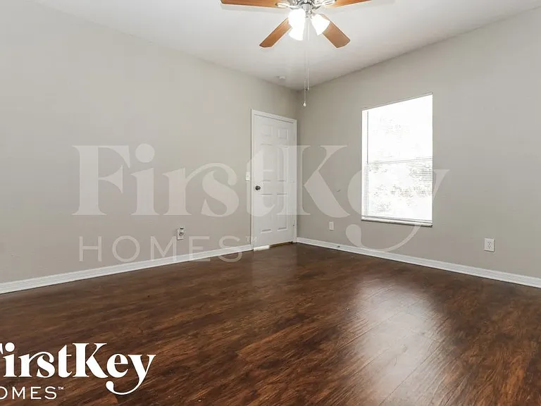 2849 Peake St — Photo 9