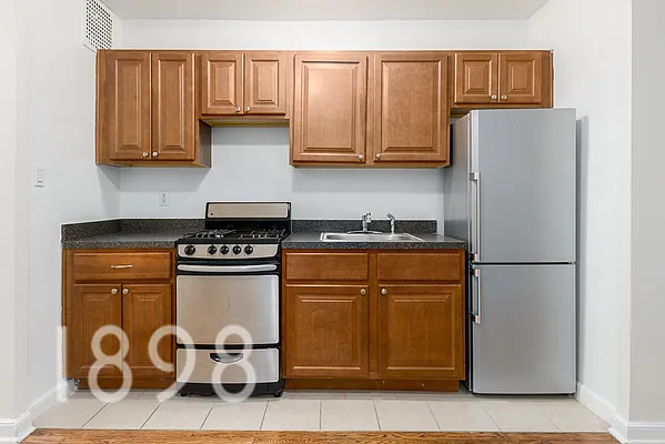 Rented by A&E Real Estate Management | media 4