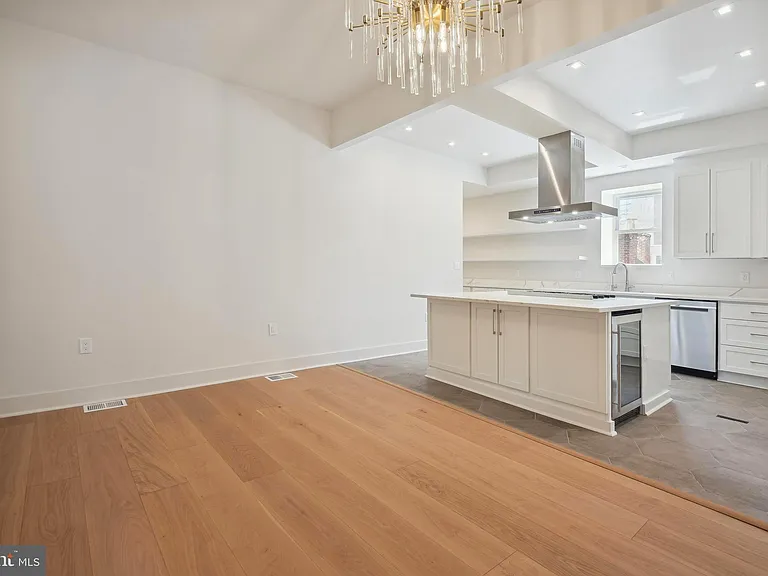 1329 Connecticut Ave NW #300 — Photo 10
