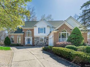 27990 Trailwood Ct, Farmington Hills, MI 48331