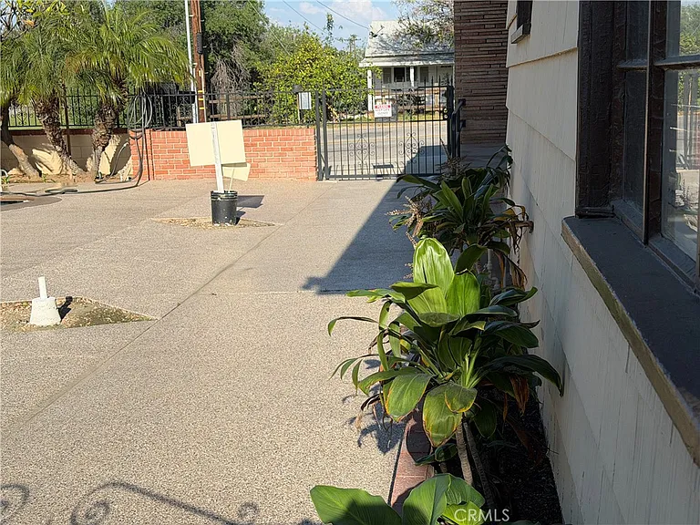 3590 Buchanan St — Photo 72