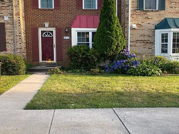 3rd image of 2855 Bowes Ln