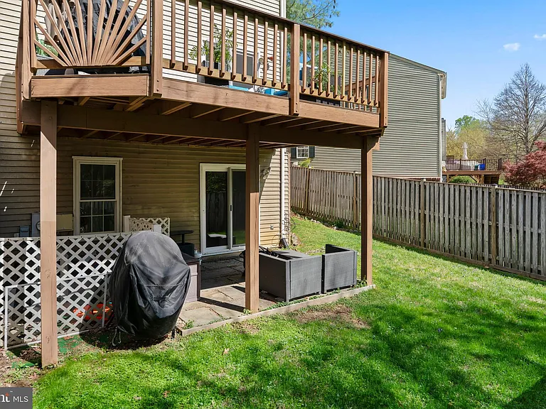 10267 Green Holly Ter — Photo 43