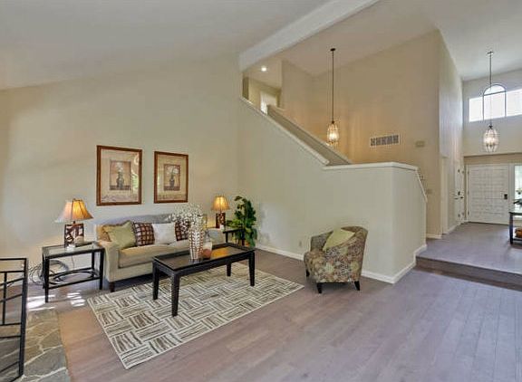 2nd image of 10206 English Oak Way