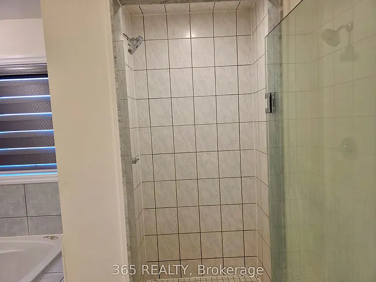 223 Warden St — Photo 28