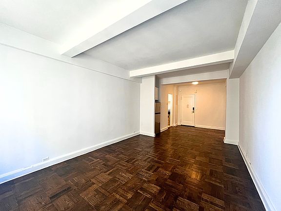 4th image of 295 Central Park W APT 14C