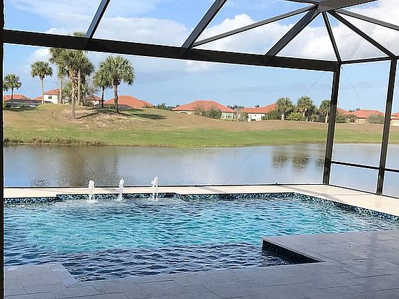 3rd image of 10884 Tarflower Dr