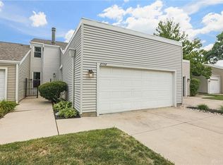 8702 Bayport Dr, Washington Township, OH 45458