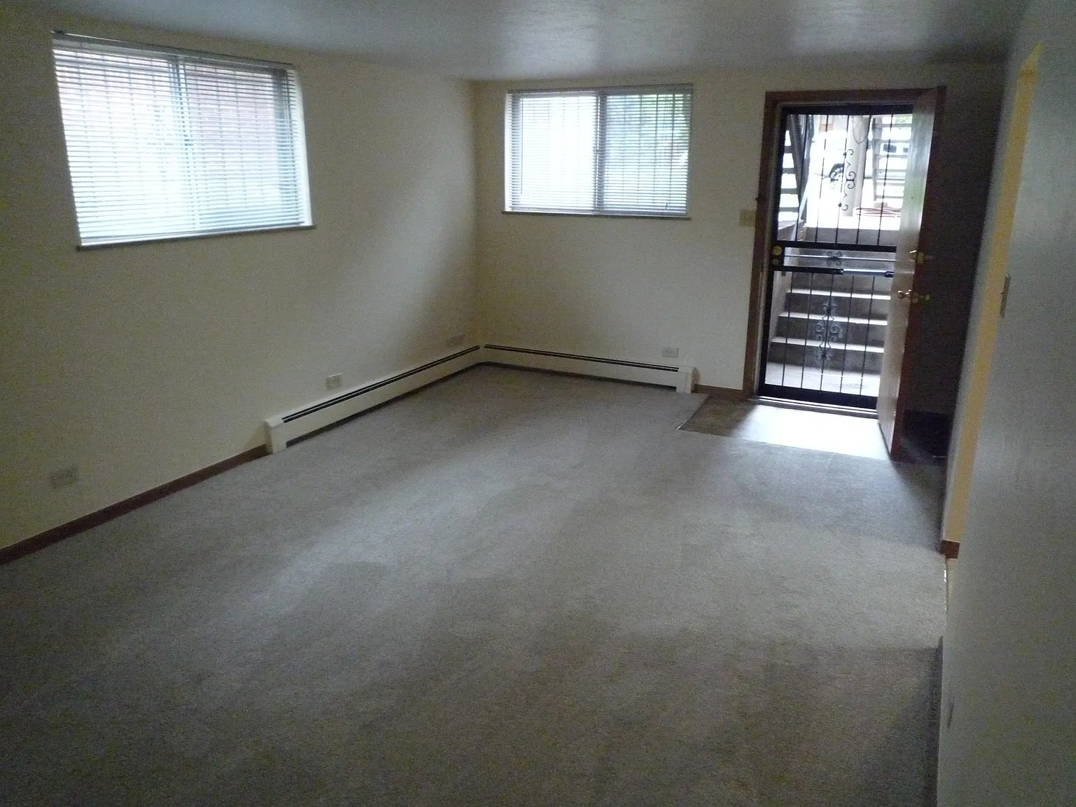 2 bed, 760 sqft, $1,525 — Photo 2