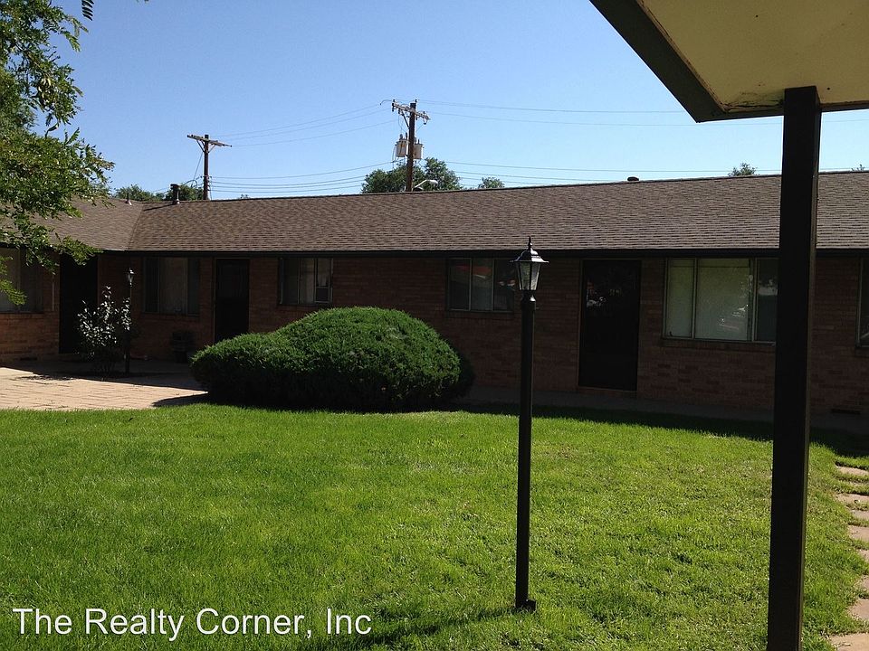 2nd image of 2915 Wood Ave APT 07
