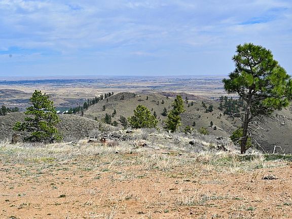 4th image of 498 Helms Deep Rd