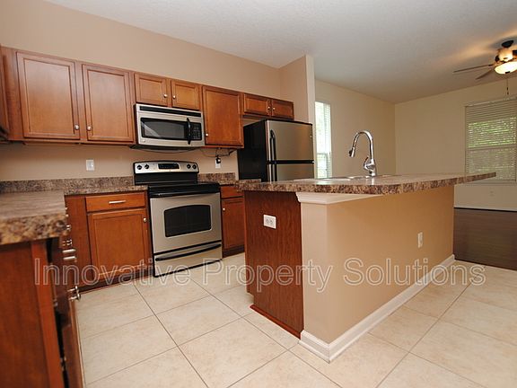 4th image of 625 Oakleaf Plantation Pkwy Unit 1011