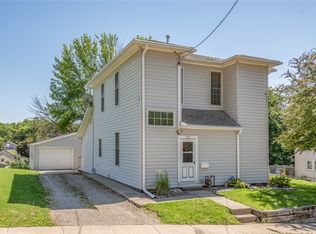 19 E Broadway St, Colfax, IA 50054