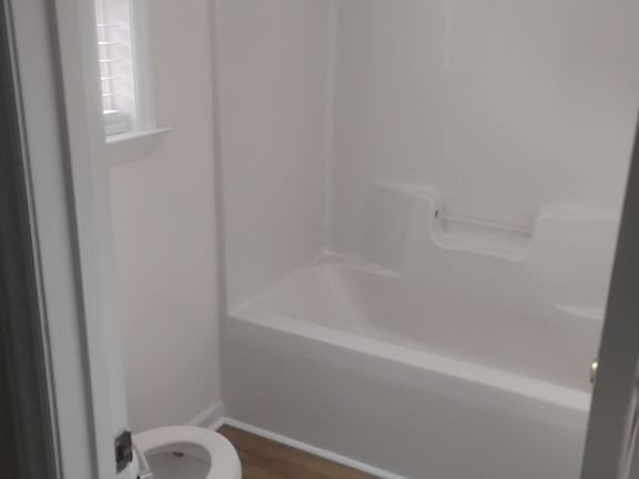 2nd image of 512 Flaherty Ave