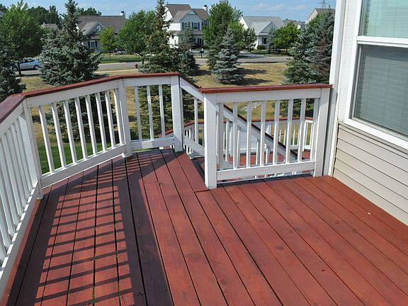 4th image of 90 Island Lake Cres