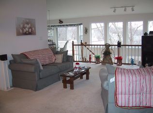 7624 Becker Rd, Saint Louis, MO 63129