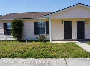 190 Centipede Ln, Raeford, NC 28376
