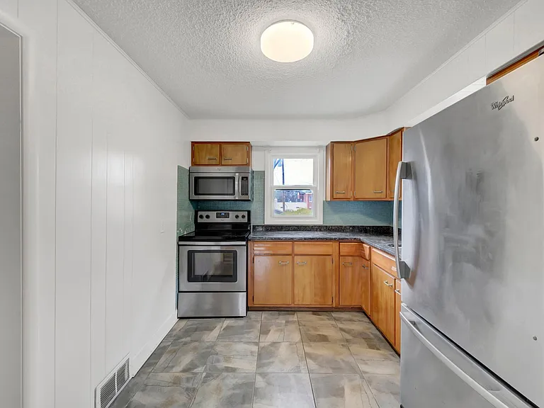712 Main St NE — Photo 13