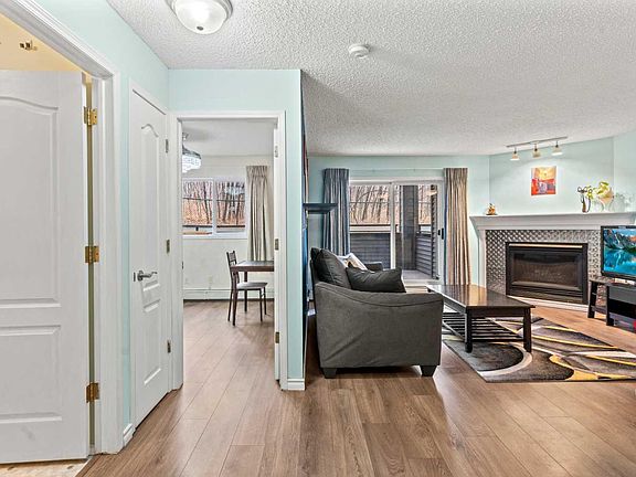 4th image of 20 Sierra Morena Mews SW #111