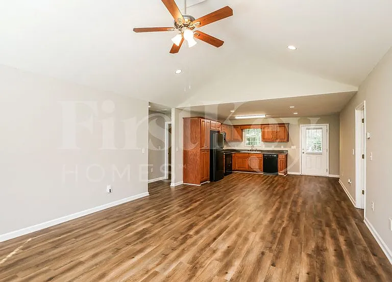 294 Cedar Springs Ln — Photo 2