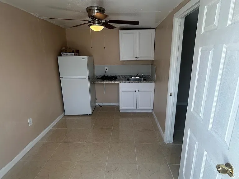 845 NW 132nd St — Photo 5