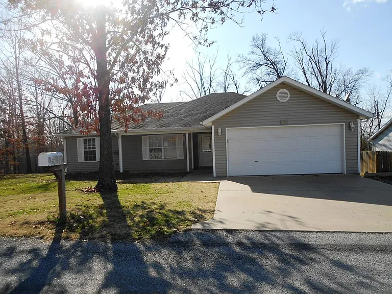 1 Keighley Ln — Photo 1