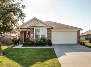 2745 Lone Ranger Trl, Little Elm, TX 75068