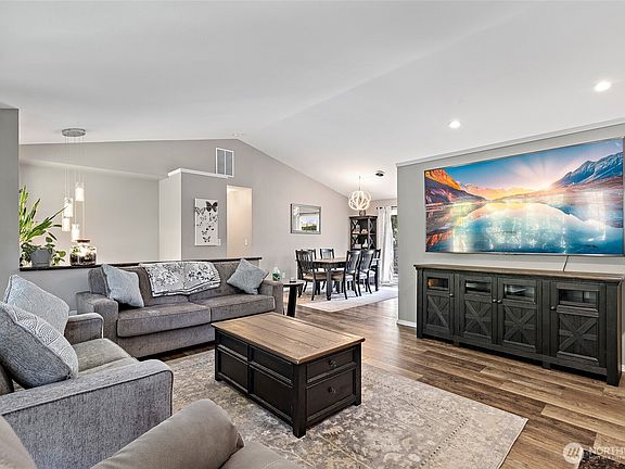 5th image of 17704 Robinhood Lane