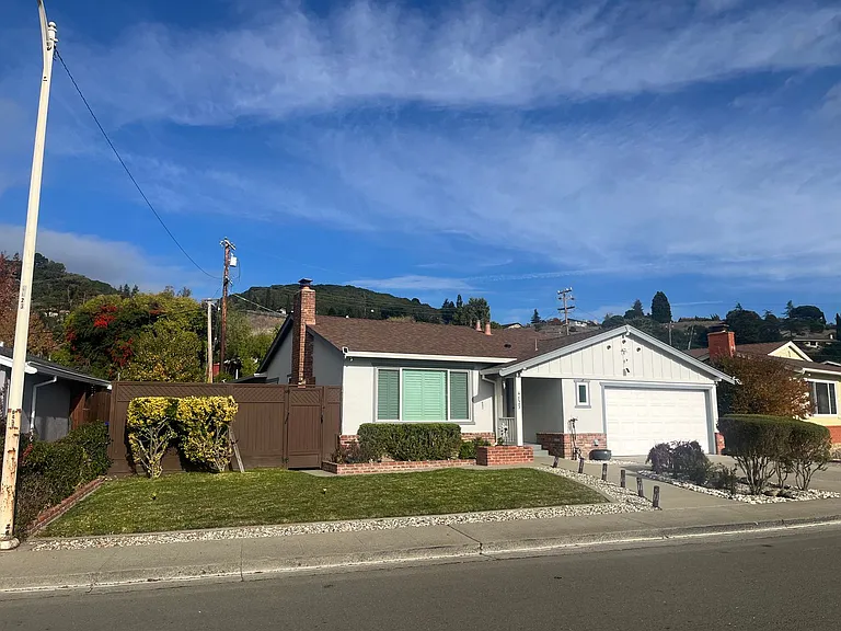 4823 Morwood Dr — Photo 3