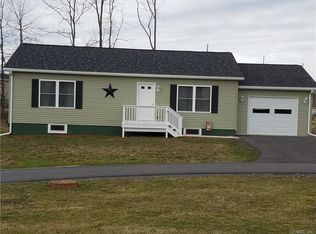10 Spruce Acres, Penn Yan, NY 14527