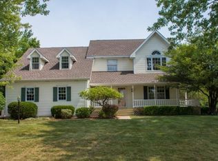 52070 Arrowhead Cir, Granger, IN 46530