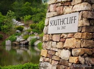 16 Higdon Ln, Fairview, NC 28730