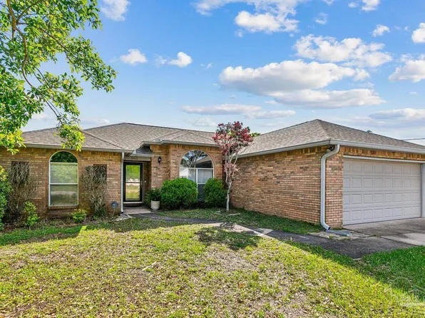 9922 Orion Lake Cir, Navarre, FL 32566