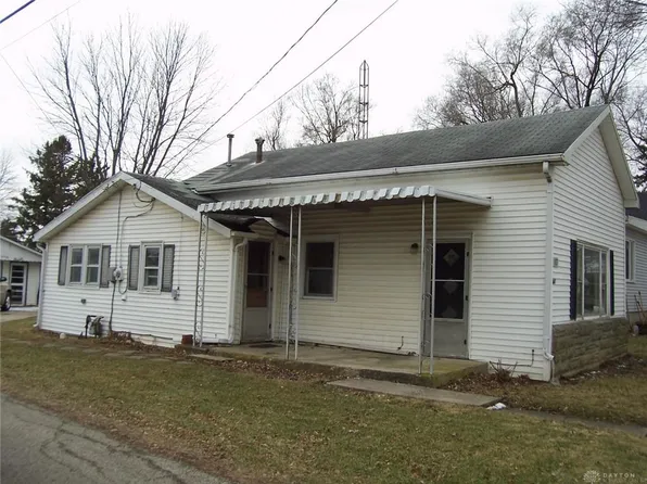 107 W Orchard St, West Manchester, OH 45382