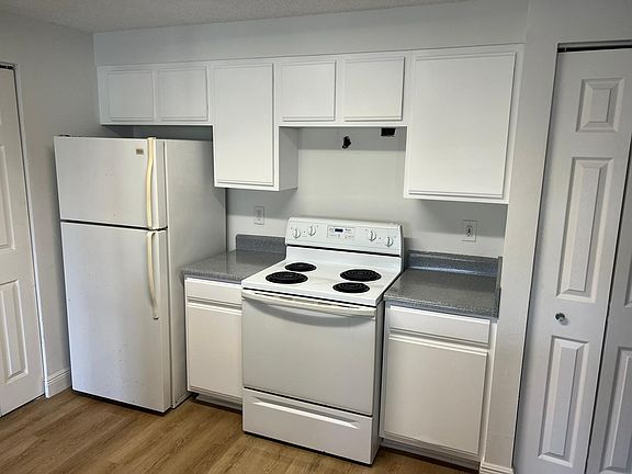 5th image of 3502 Windy Walk Way APT 206