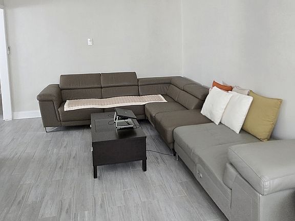 3rd image of 21-24 Utopia Pkwy #1F