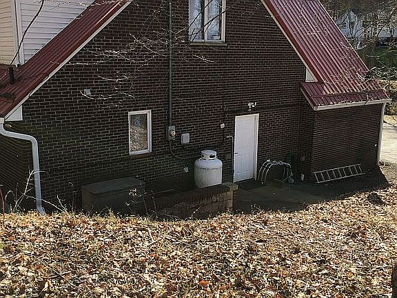 4th image of 1602 Woodland Dr
