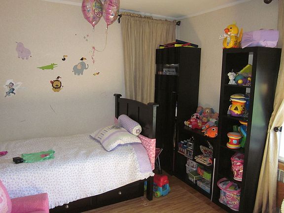 2nd image of 2675 E 7th St APT 5B