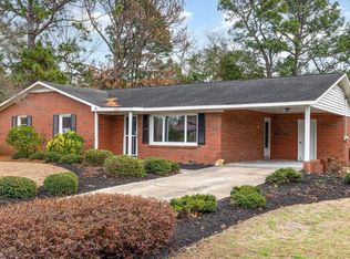 4239 Knollwood Dr, Fayetteville, NC 28304